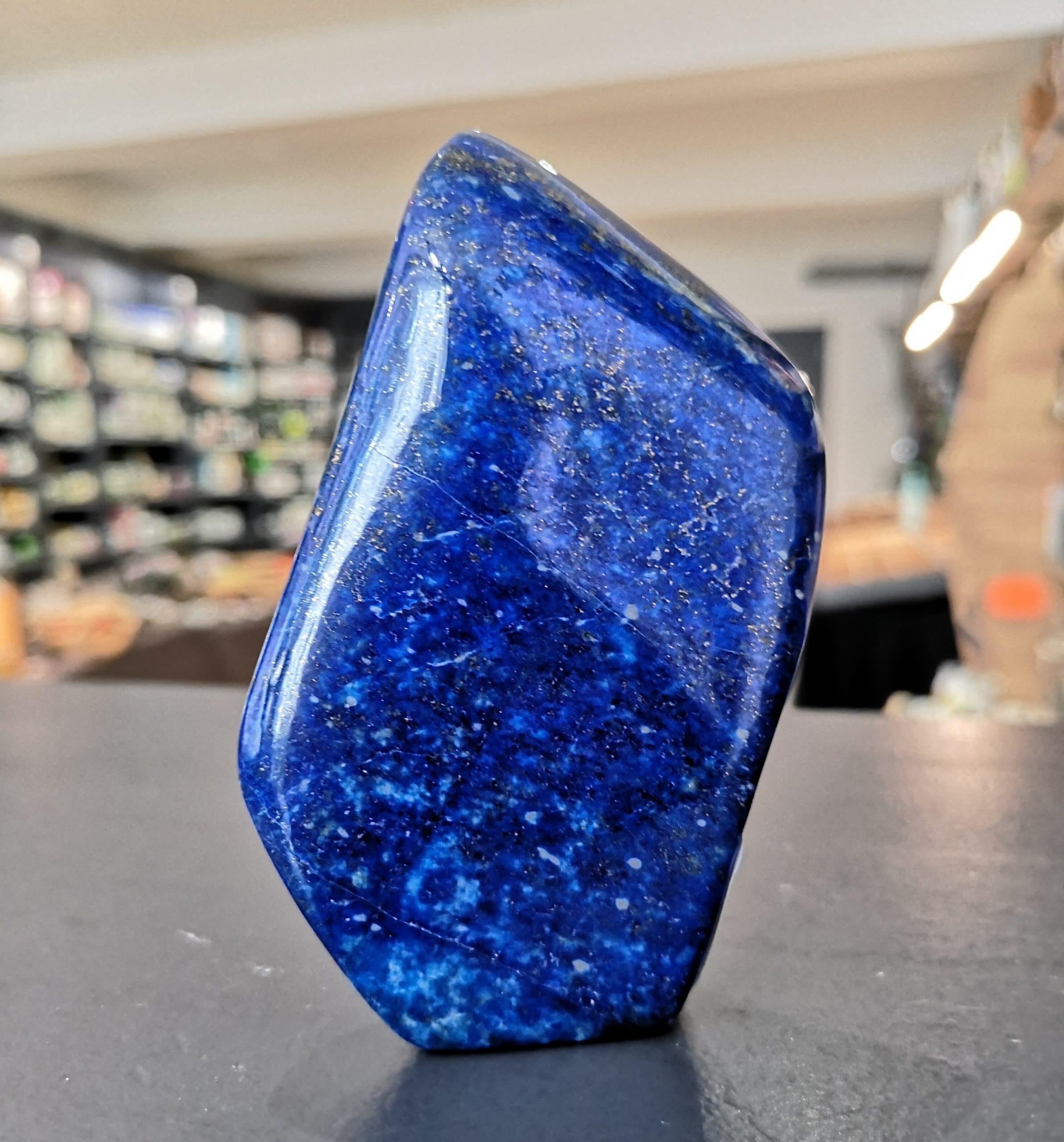 Lapis Lazuli - Forme libre 180gr ref 4242