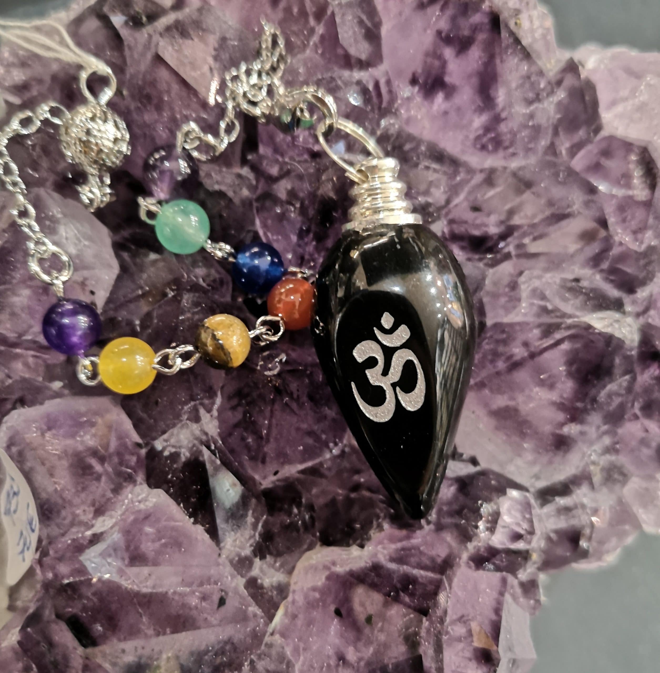 Pendule Agate Noire Om