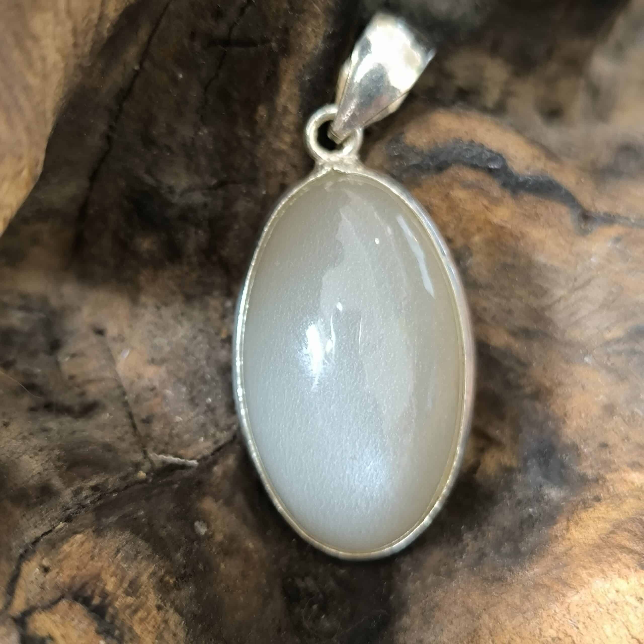 Pendentif Pierre de Lune Laiteuse Monture Argent Réf 5299