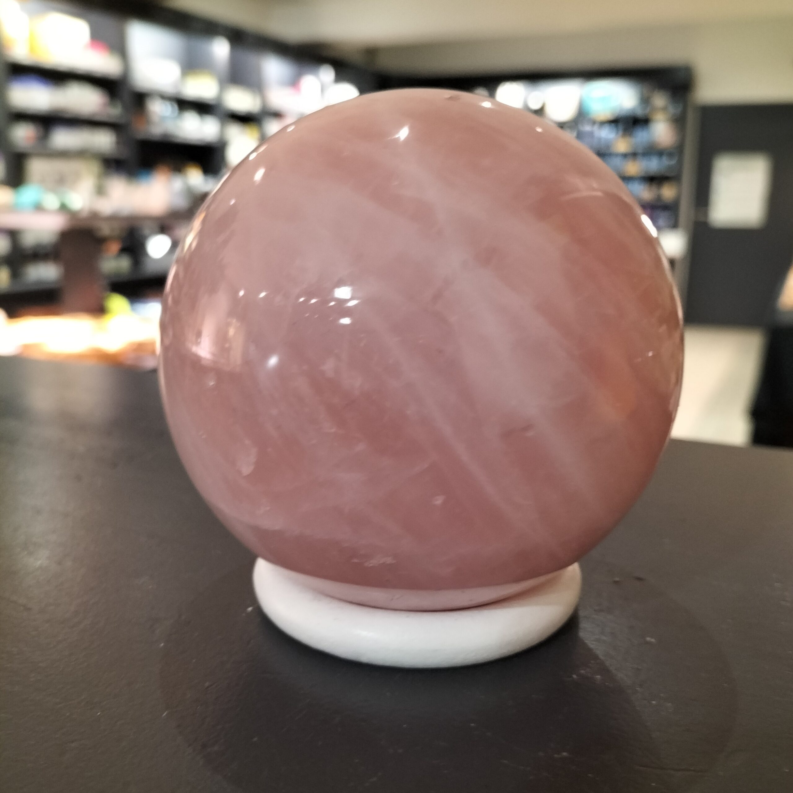 Quartz Rose Sphère 530g réf 860
