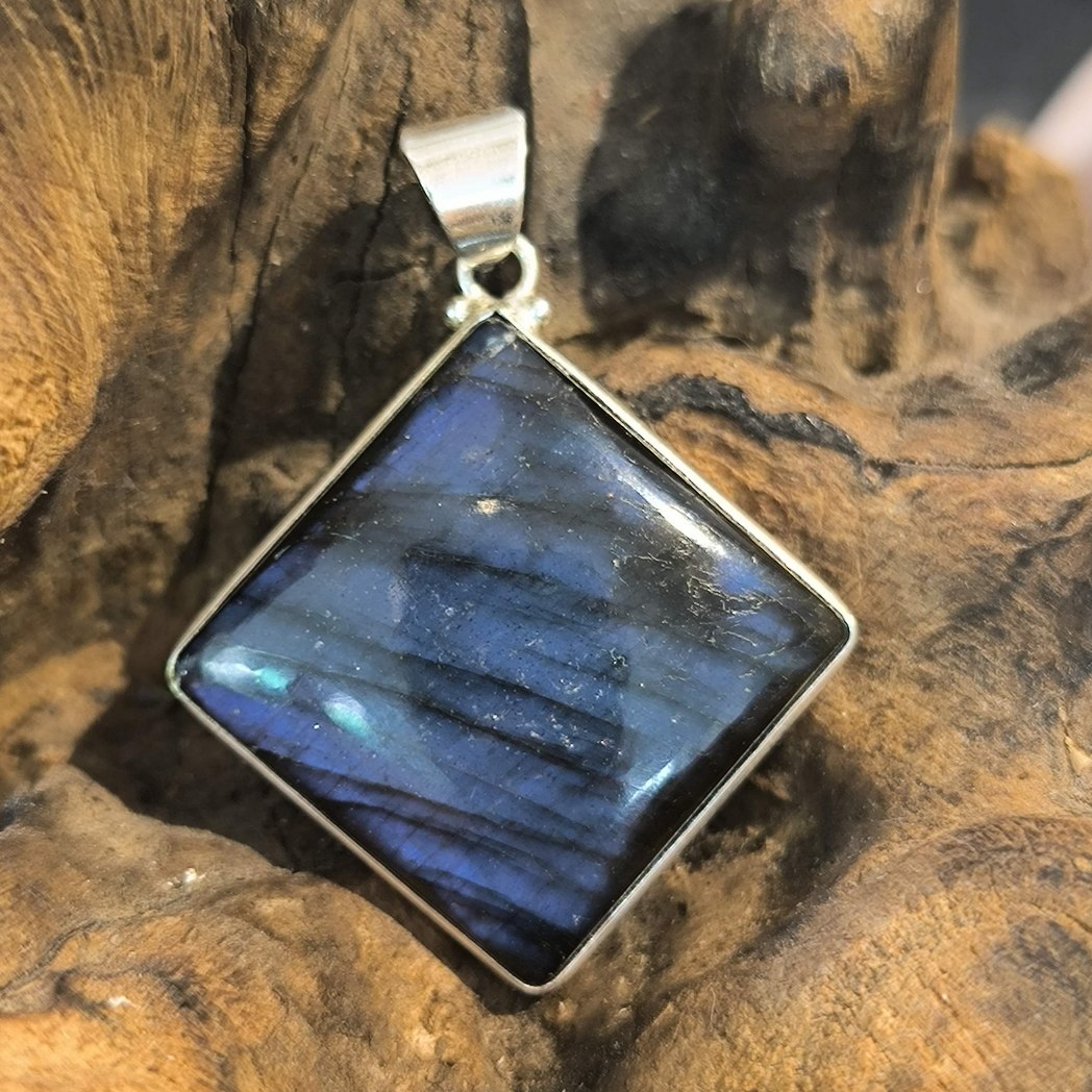 Pendentif Labradorite Monture ACIER Réf 2700c