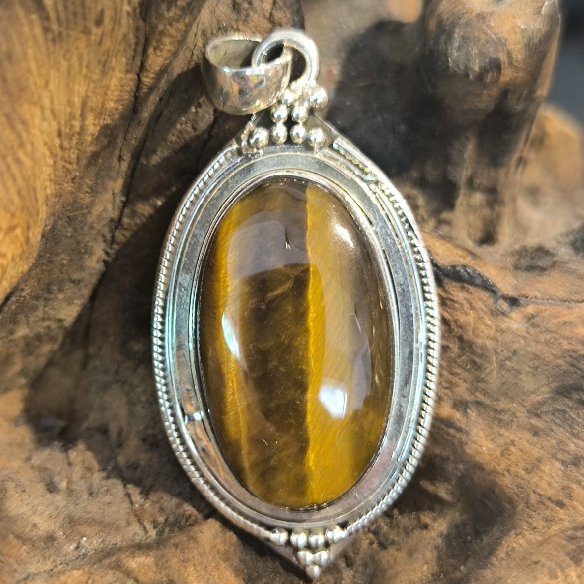 Pendentif Oeil de tigre Monture argent réf 4685